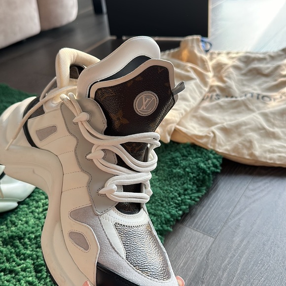 LOUIS VUITTON ARCHLIGHT SNEAKERS 39.5 - Picture 3 of 6